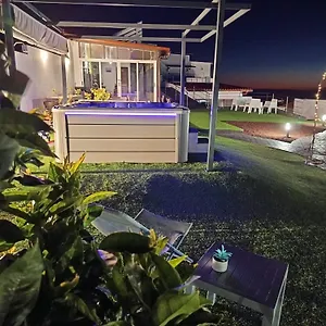 https://casa-senderos-del-norte.in-canary-islands.com